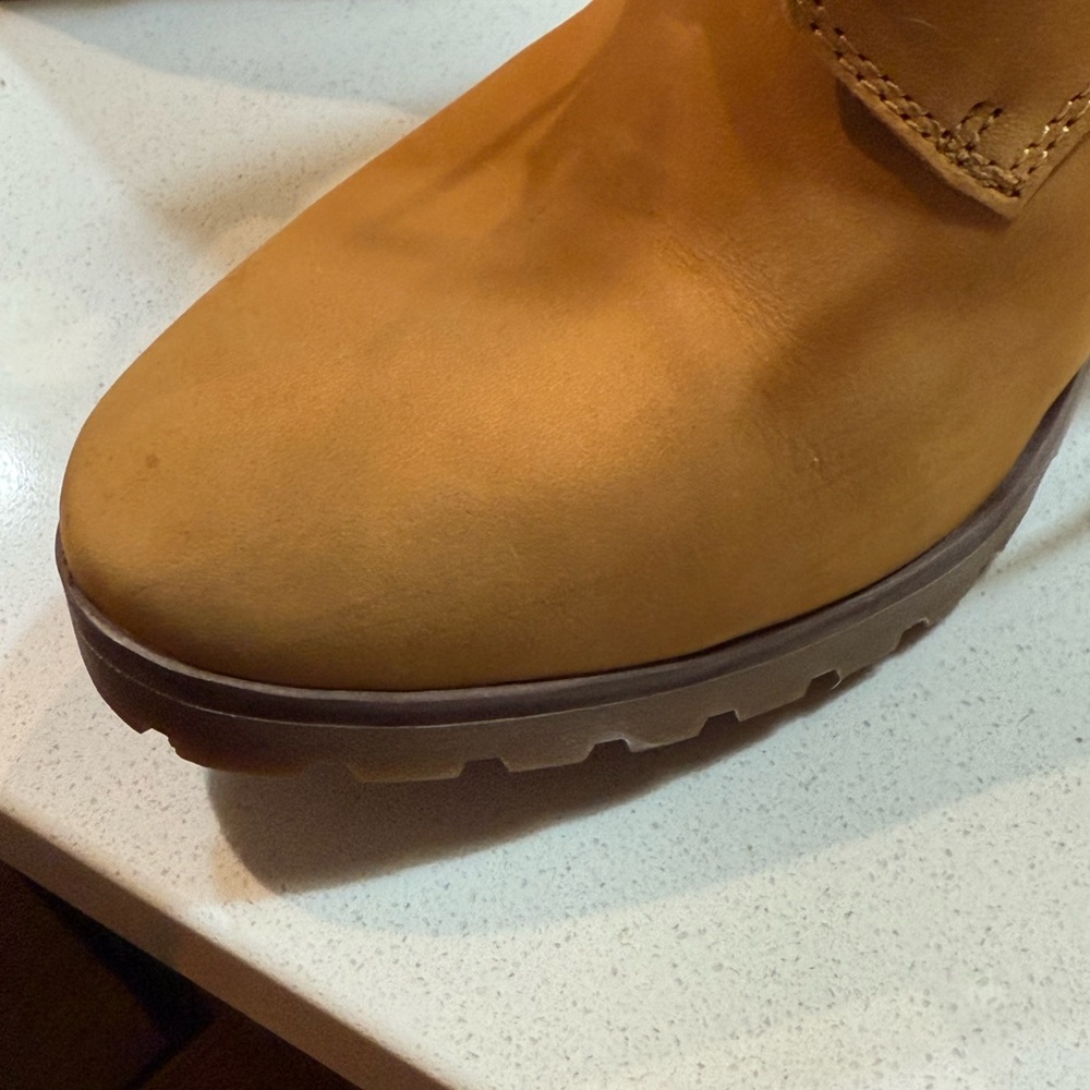 Timberland Yellow Lace-Up Heeled Boots - Picture 7 of 9